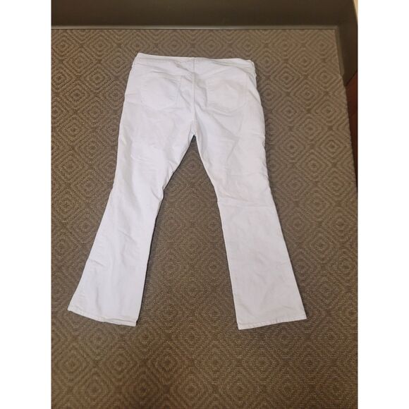 Womens white Old Navy The Diva white jeans - size 16 - Picture 2 of 4